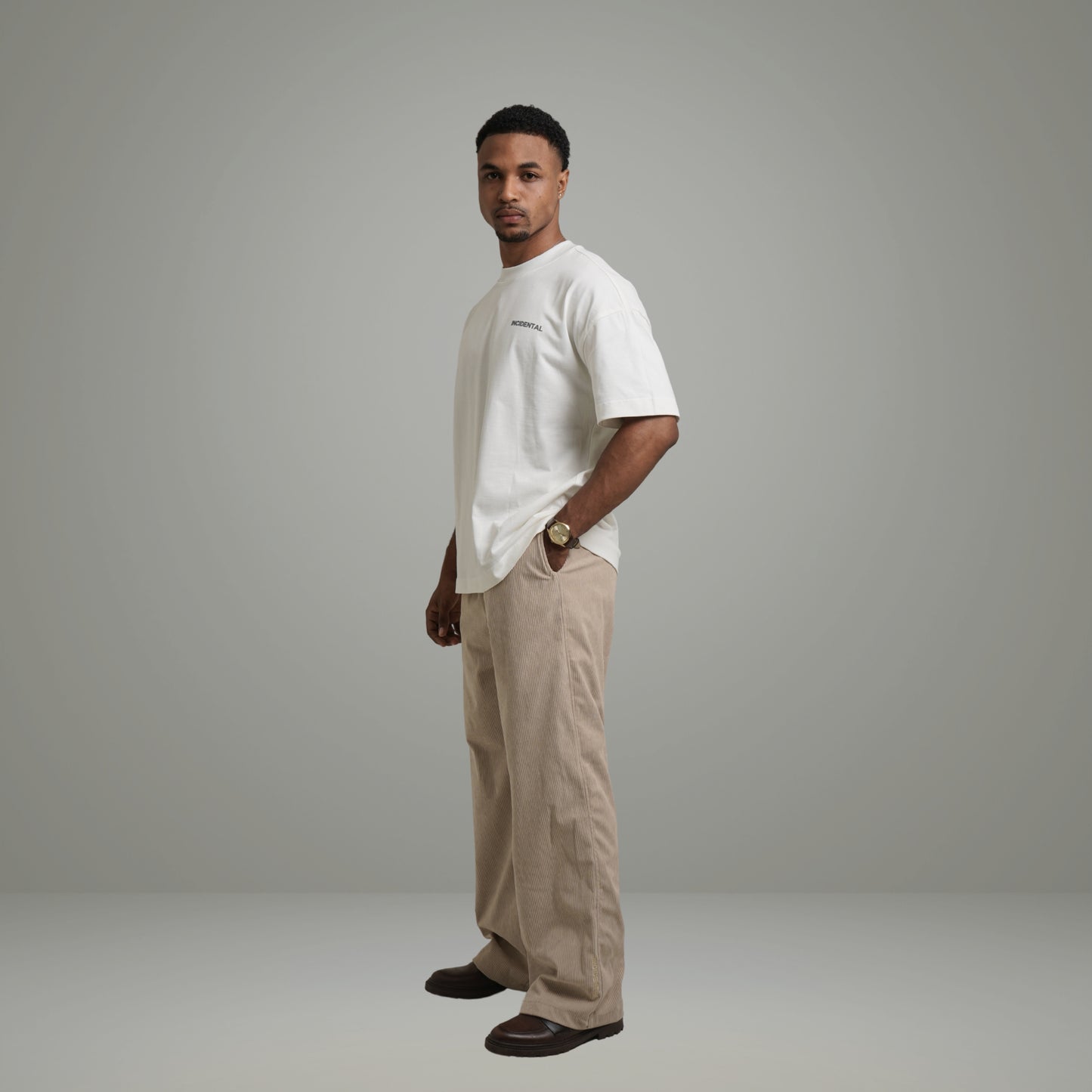 WHITE EMBLEM T-SHIRT